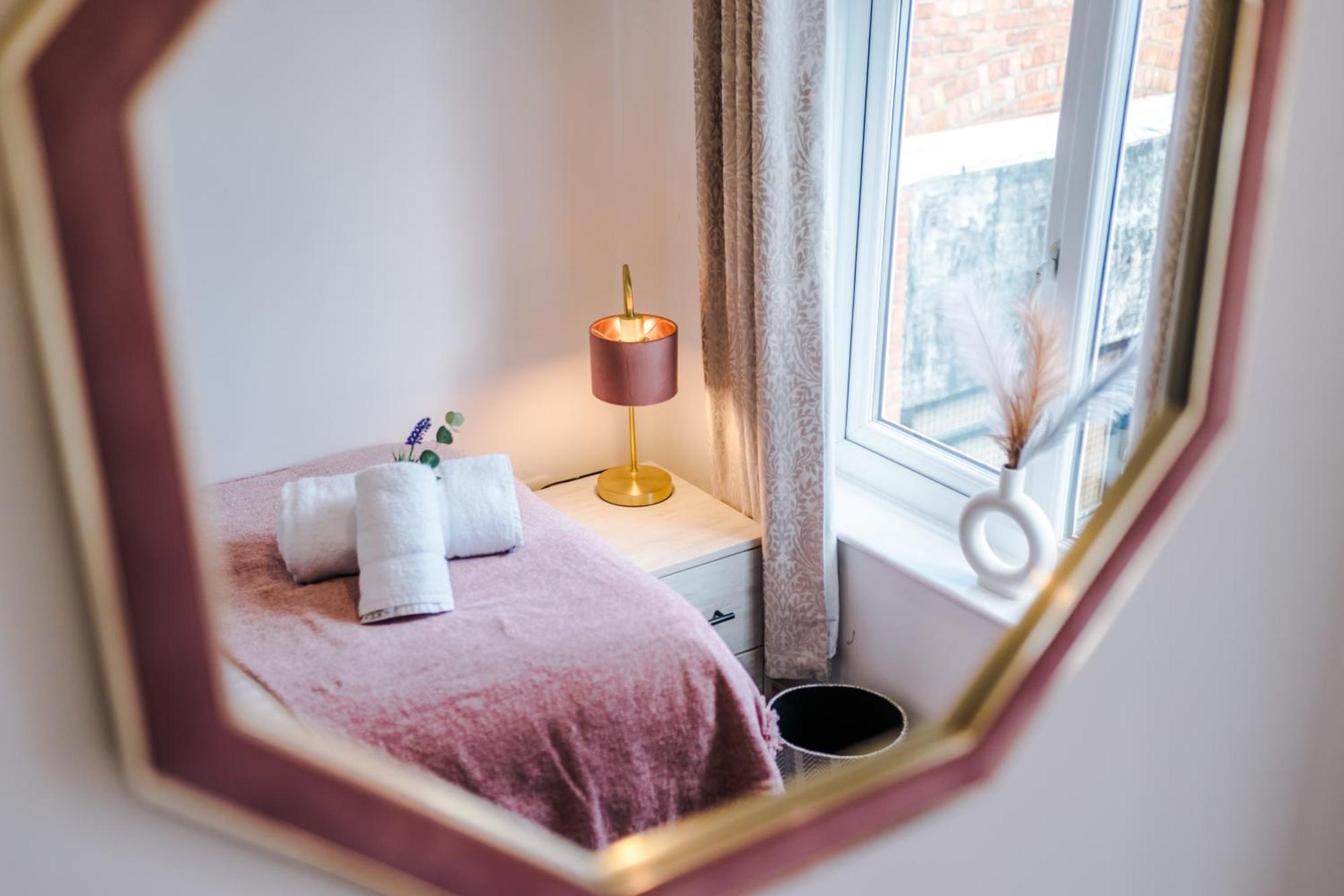 Spacious 3-Bed Home In Nantwich By 53 Degrees Property - Amazing Location, Ideal For Groups - Sleeps 6 Eksteriør billede
